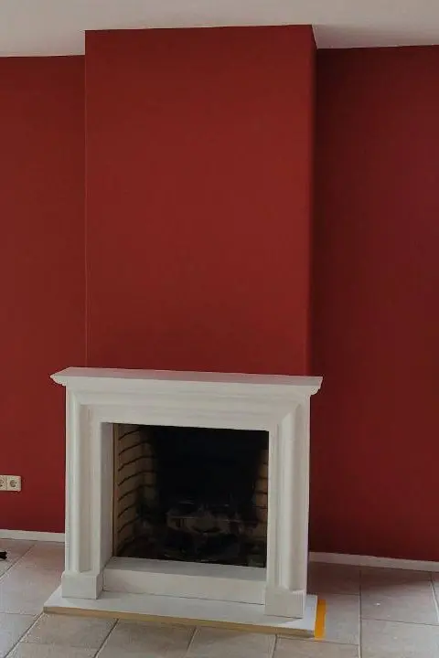 Professionally painted fireplace in a modern interior in The Hague and Rotterdam