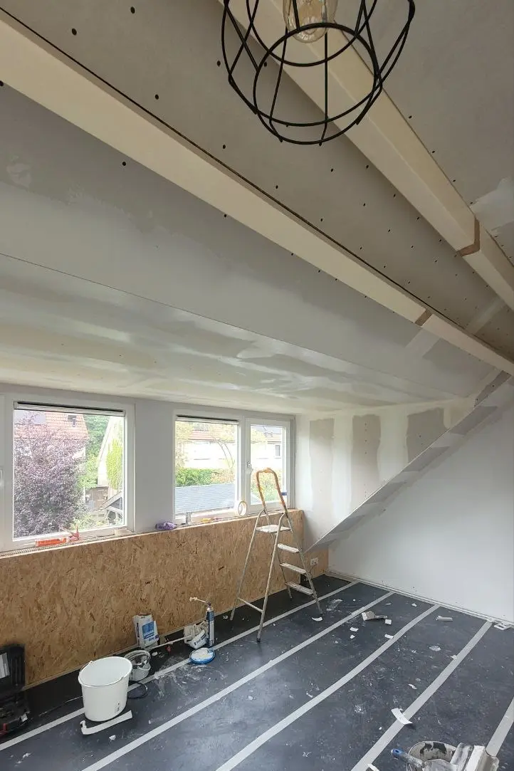 Modern plasterboard installation on ceilings for a seamless surface in The Hague and Rotterdam